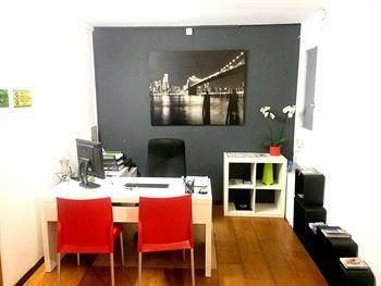 Diagonal House Hostel *