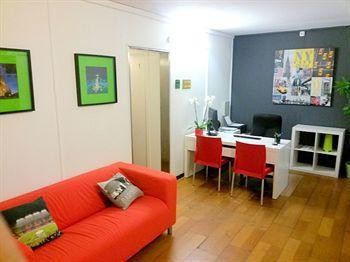 Auberge de jeunesse Diagonal House *