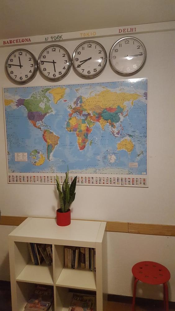 Diagonal House Hostel